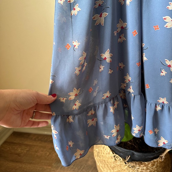 Citrus and Lemon blue floral dress. Size small. Great quality. - Picture 4 of 7